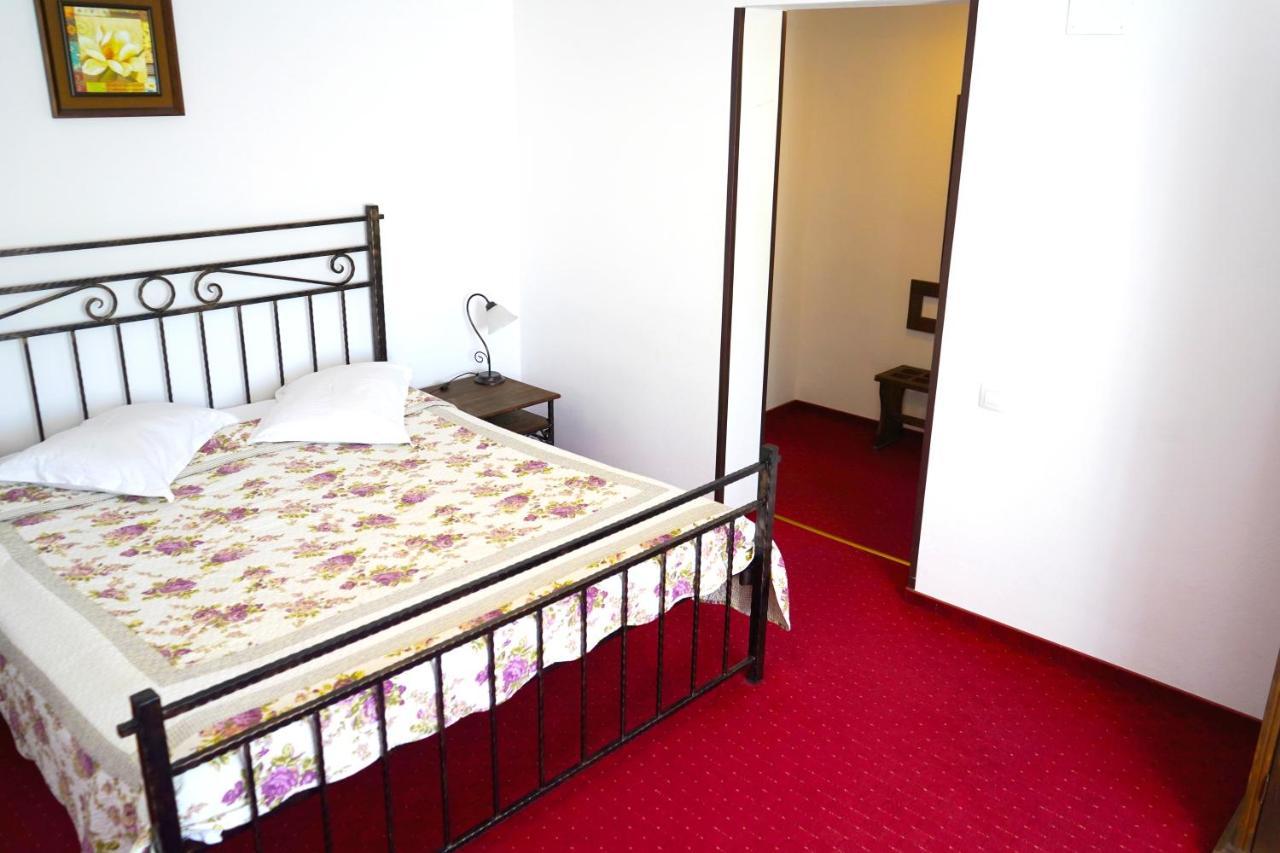 Vila Sohodol Travel บราน ภายนอก รูปภาพ